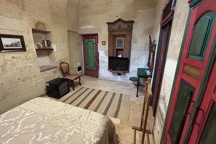 Room 11 of 75