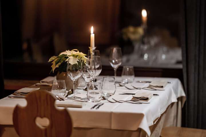 Dining 99 of 145