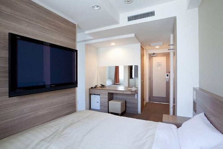 Room 14 of 75