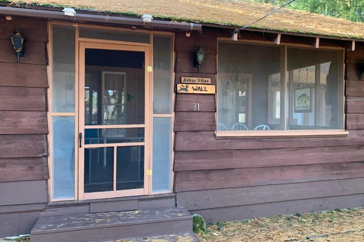 Exterior of Gabes Lost Resort - Arbor Viate #31