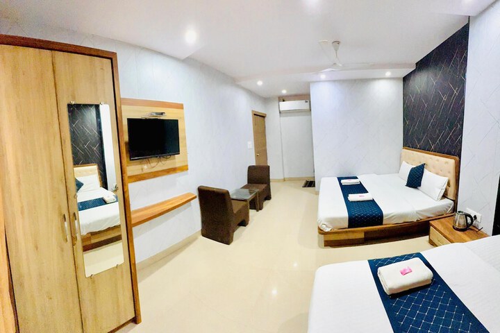 Room 17 of 26