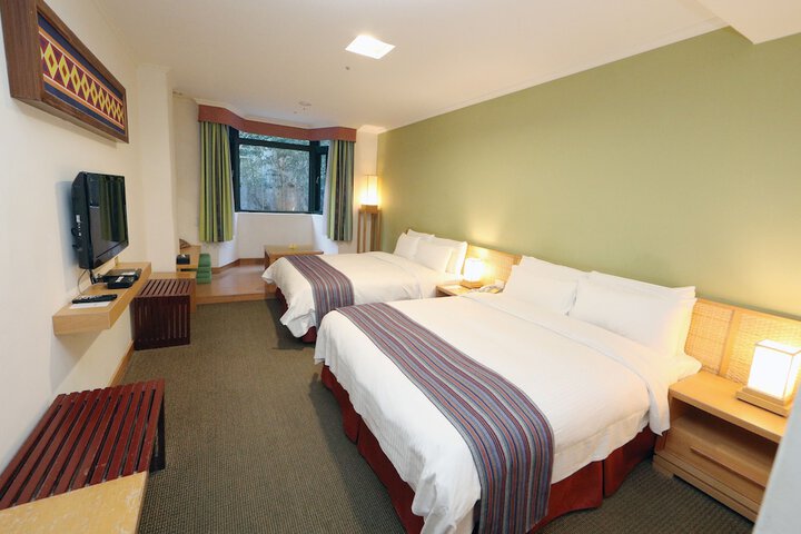 Room 14 of 37