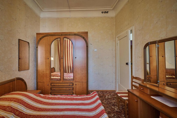 Room 39 of 100