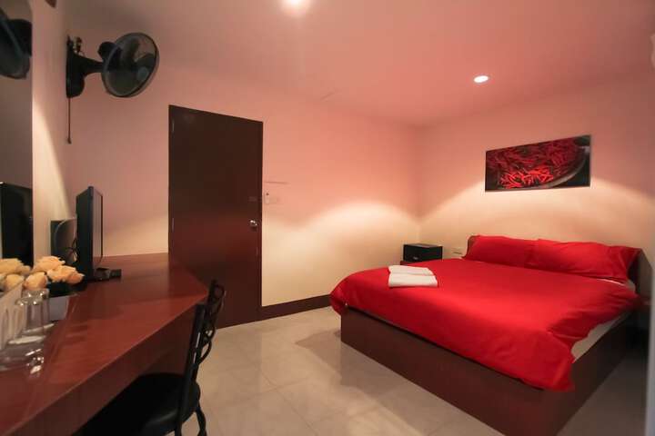 Room 12 of 31