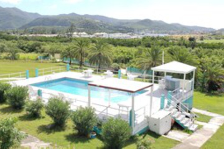 Royal Cove Hotel