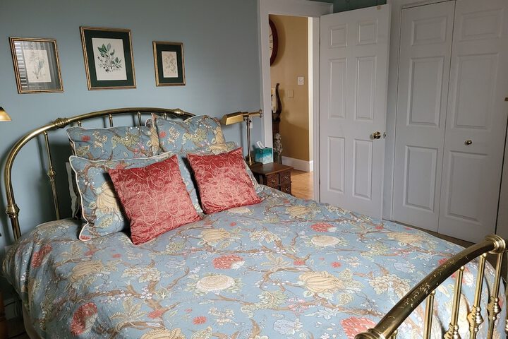 Room 9 of 46