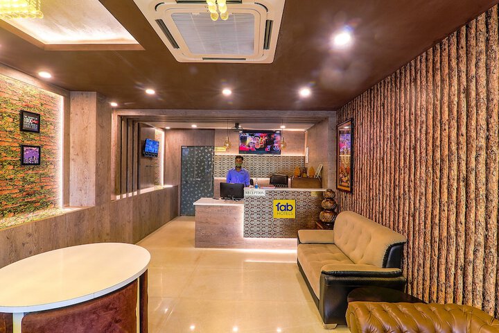 Hotel Interior 7 of 29