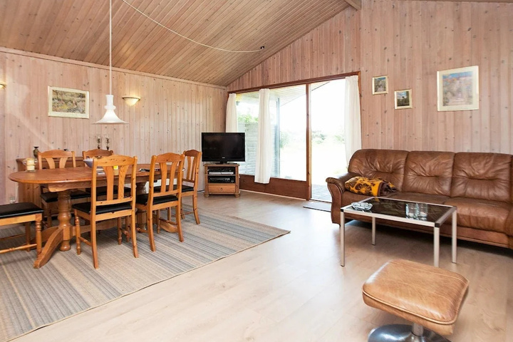 Rustic Holiday Home in Rødby Lolland With Terrace