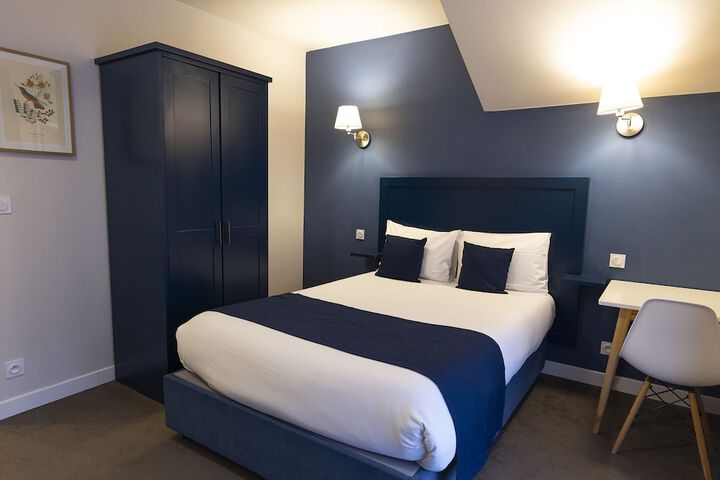 Room 16 of 52