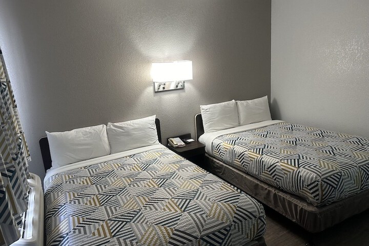 Room 17 of 74