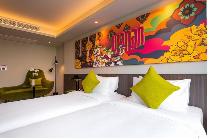 Room 50 of 190