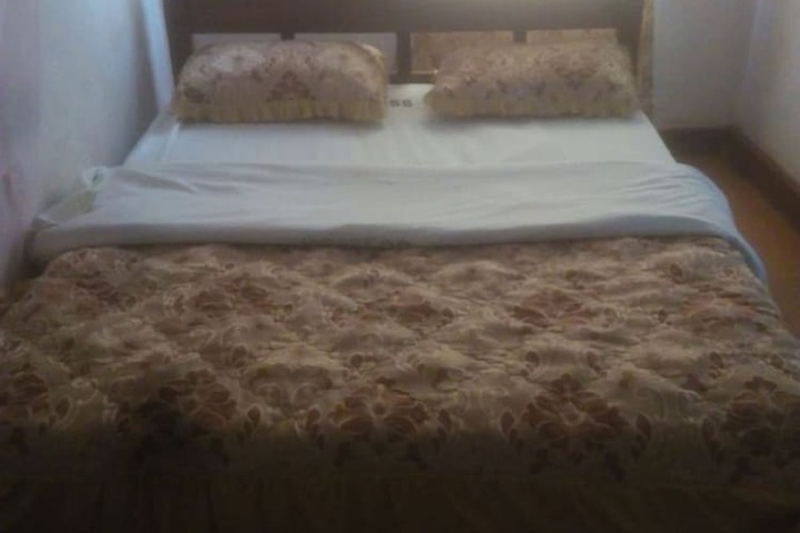 Room 4 of 13
