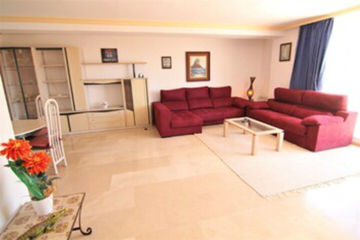 Room 30 of 42