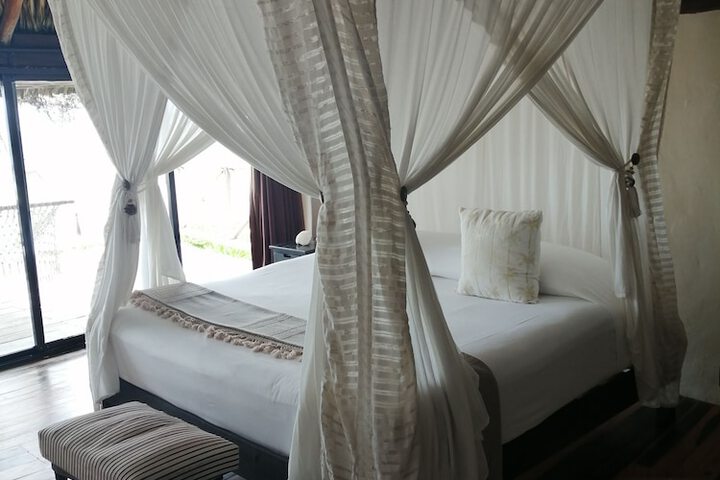 Room 11 of 26