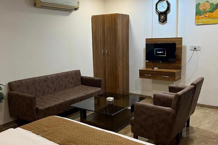 General 4 of 10