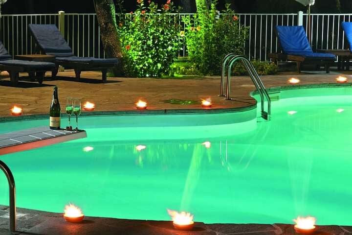 Pool 58 of 90