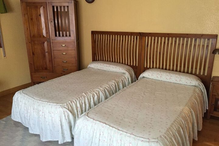 Room 13 of 40
