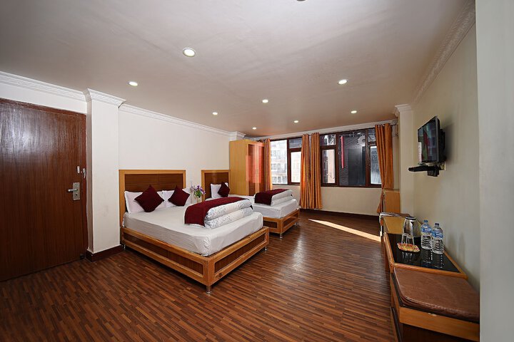 Room 8 of 20