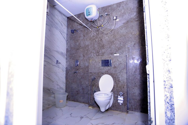 Room 40 of 44