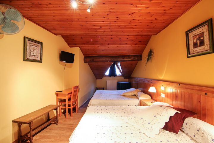 Room 5 of 57