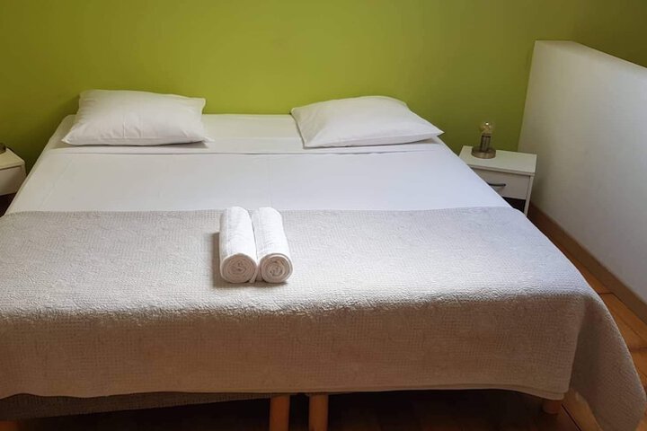 Room 9 of 30