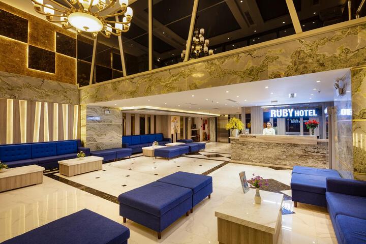 Hotel Interior 11 of 33