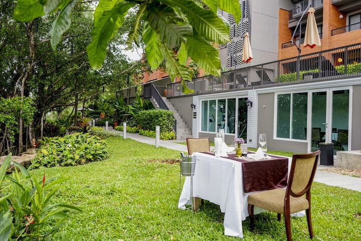 Hotel 74 of 80
