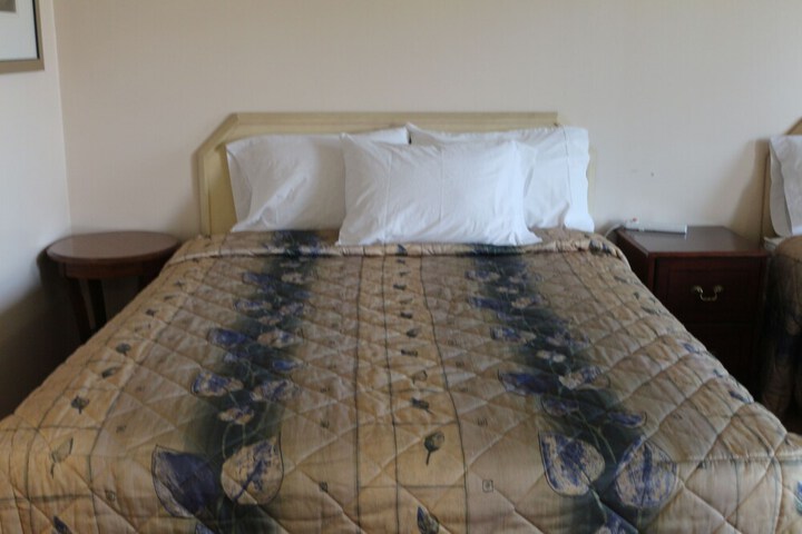 Room 7 of 59