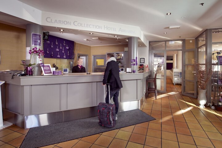 Hotel Interior 7 of 77