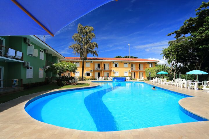 Hotel Pool