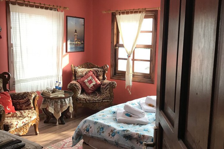 Room 16 of 29