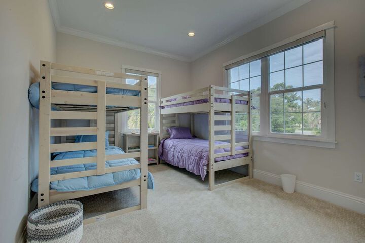 Room 5 of 43
