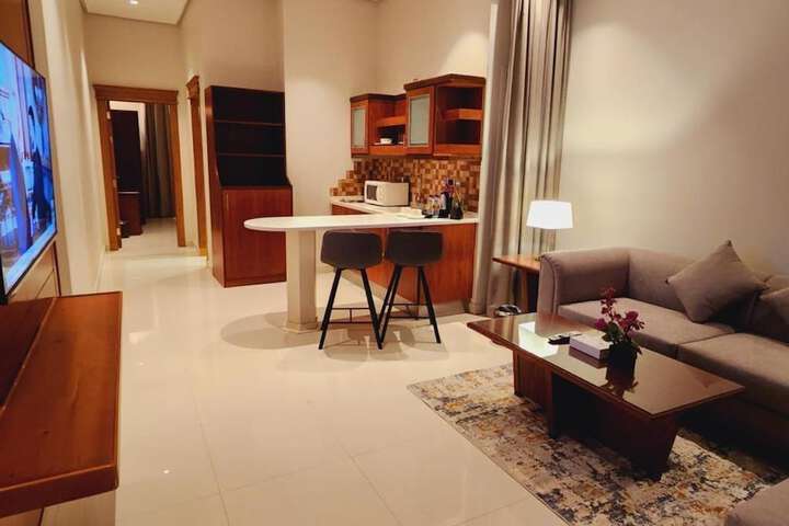 Room 4 of 12