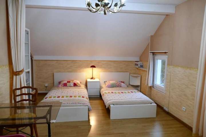 Room 2 of 47