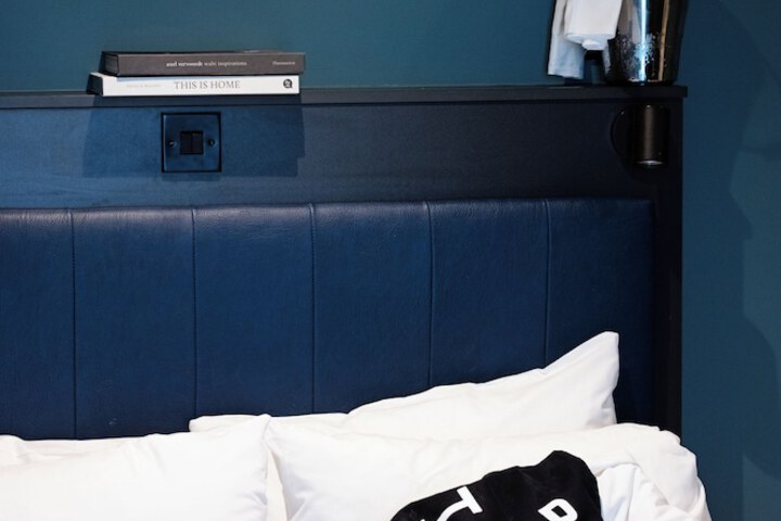 Room 43 of 112