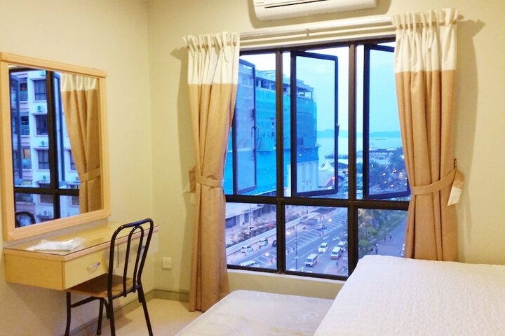 Room 7 of 64