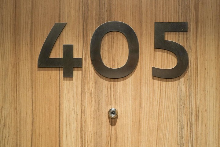 Room 13 of 315