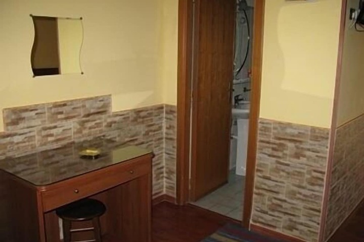 Room 34 of 39