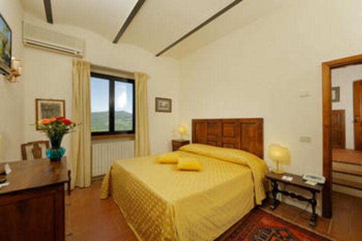 Room 15 of 22