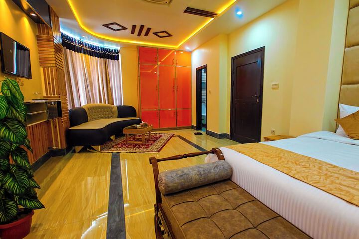 Room 20 of 43