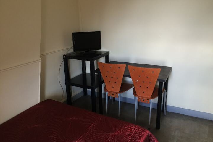 Room 11 of 44