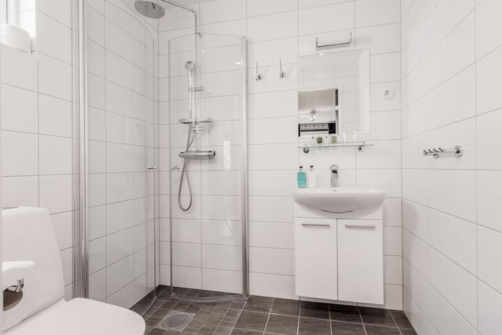 Room 15 of 43