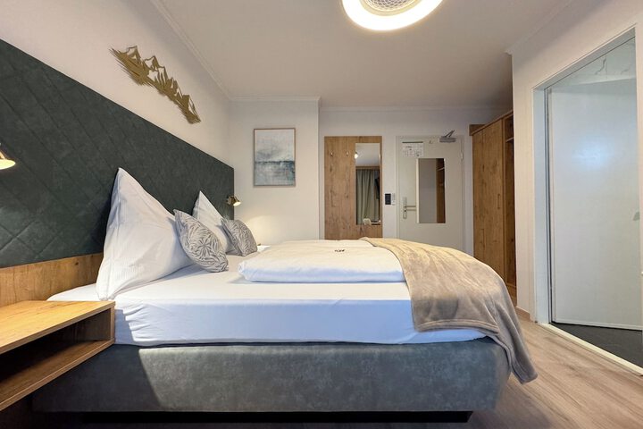 Room 45 of 207