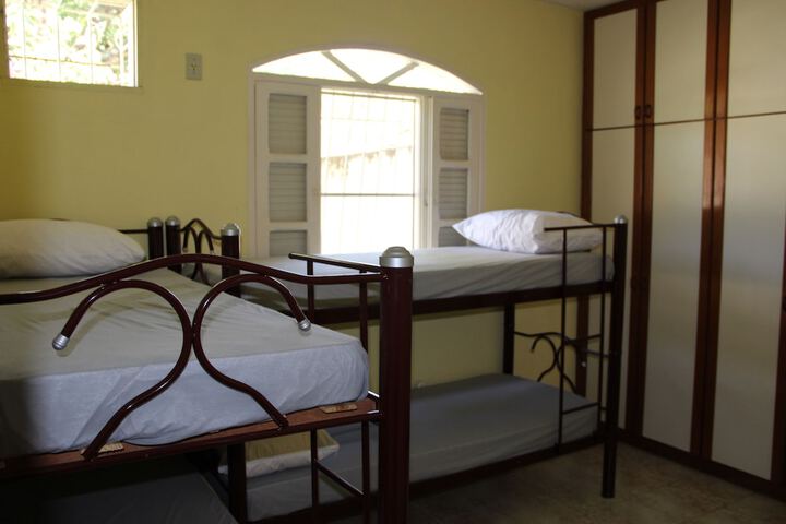 Room 17 of 76