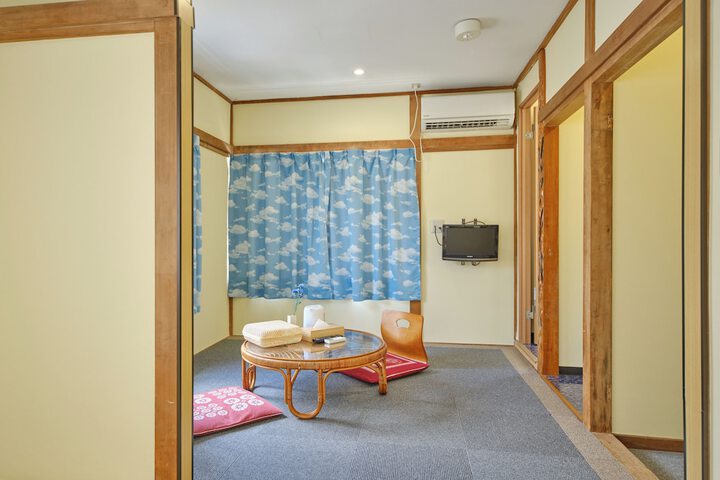 Room 60 of 80