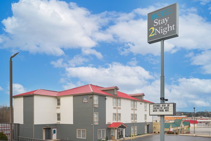 Exterior of Super 8 by Wyndham Chattanooga East / Hamilton Place
