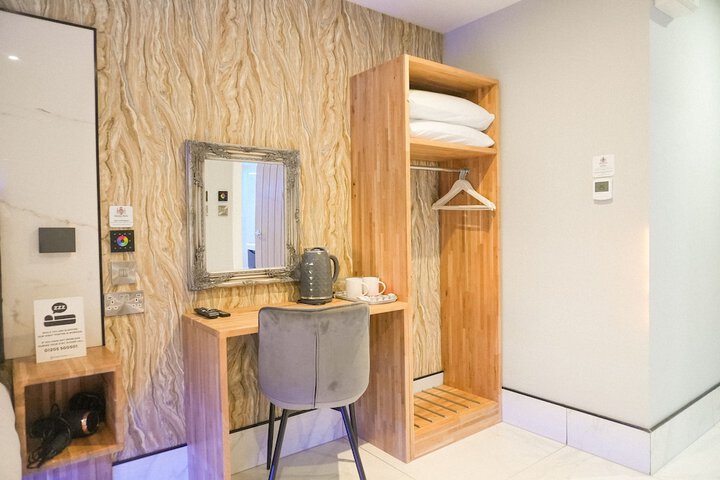 Room 55 of 134