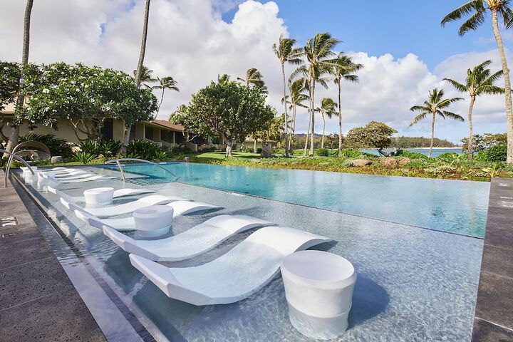 Infinity pool