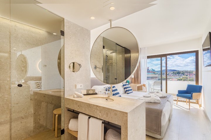 Bathroom Interior Photo