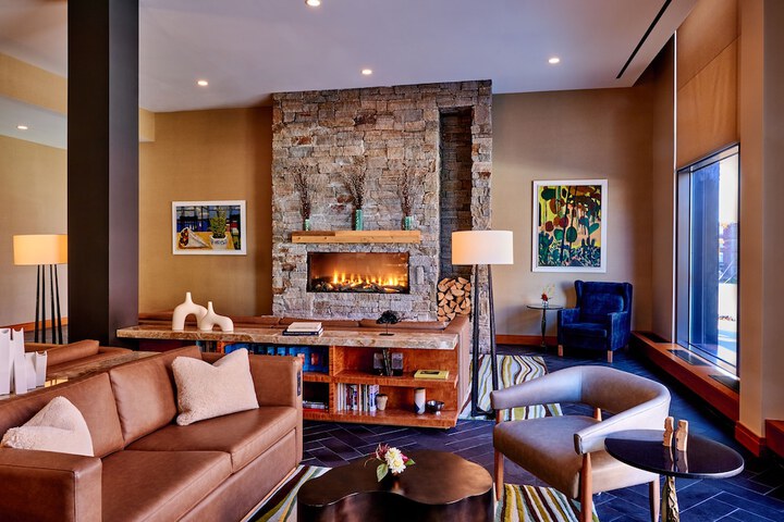 Hotel Interior 3 of 28